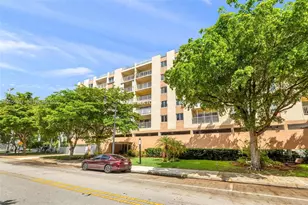 200 178th Dr, Sunny Isles Beach, FL 33160 - Photo 30