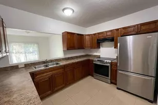 2730 NW 11th St, Fort Lauderdale, FL 33311 - Photo 8