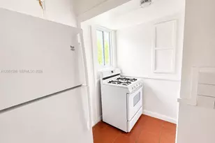1919 SW 2nd St, Miami, FL 33135 - Photo 10