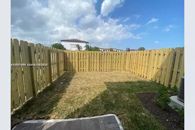575 NE 208th Ter #575, Miami, FL 33179 - Photo 14