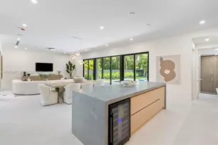 6359 SW 34th St, Miami, FL 33155 - Photo 8