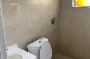 308 NW 9th St, Hallandale Beach, FL 33009 - Photo 20