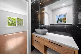 5824 Alton Rd, Miami Beach, FL 33140 - Photo 32