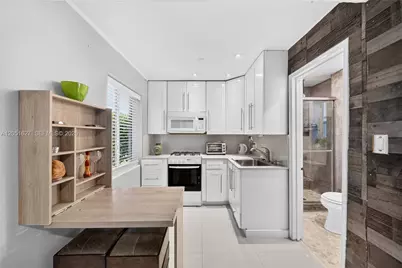 467 NE 129th St, North Miami, FL 33161 - Photo 32