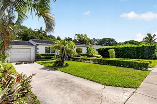 467 NE 129th St, North Miami, FL 33161 - Photo 2