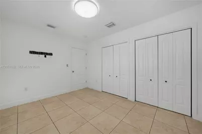 7515 NW South River Dr #7515, Medley, FL 33166 - Photo 12
