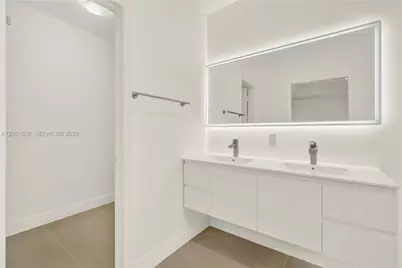 11416 NW 43rd Ter, Doral, FL 33178 - Photo 24