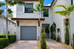 25328 SW 108th Ct, Homestead, FL 33032 - Photo 1
