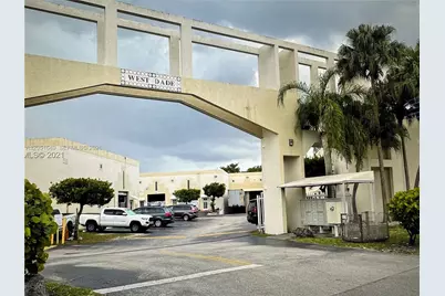 10411 NW 28th St, Doral, FL 33172 - Photo 22