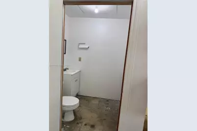 10411 NW 28th St, Doral, FL 33172 - Photo 4