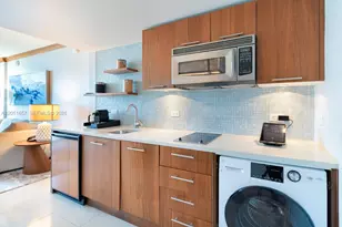 6801 Collins Ave, Miami Beach, FL 33141 - Photo 12