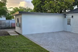 2480 NW 87th Terrace, Miami, FL 33147 - Photo 24