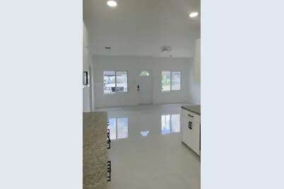 2480 NW 87th Ter, Miami, FL 33147 - Photo 22
