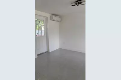 2480 NW 87th Ter, Miami, FL 33147 - Photo 4