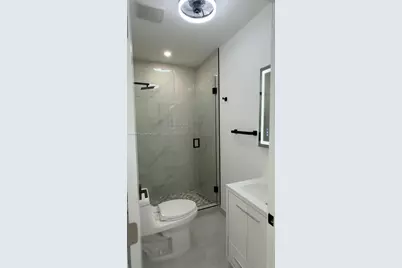 2480 NW 87th Ter, Miami, FL 33147 - Photo 14