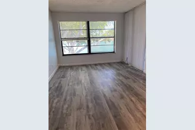201 Lake Pointe Dr #205, Oakland Park, FL 33309 - Photo 8