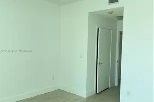 79 SW 12th St, Miami, FL 33130 - Photo 10