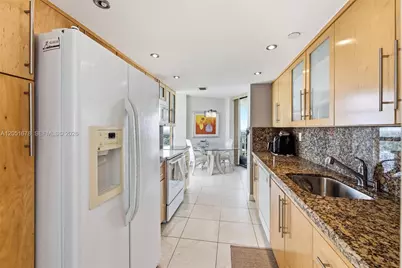 2000 Towerside Ter #1911, Miami, FL 33138 - Photo 6