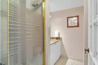 2500 Parkview Dr #2411, Hallandale Beach, FL 33009 - Photo 12
