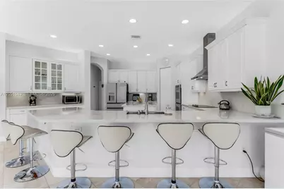 4918 SW 195th Ter, Miramar, FL 33029 - Photo 10