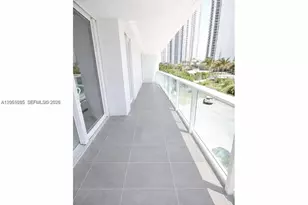 100 Bayview Dr, Sunny Isles Beach, FL 33160 - Photo 8