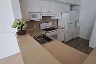 5085 NW 7th St, Miami, FL 33126 - Photo 2