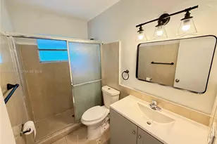 [Address not provided], Hollywood, FL 33020 - Photo 8