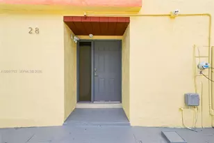 9674 Fontainebleau Blvd, Miami, FL 33172 - Photo 14
