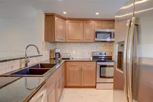2212 NE 1st Way, Boynton Beach, FL 33435 - Photo 8