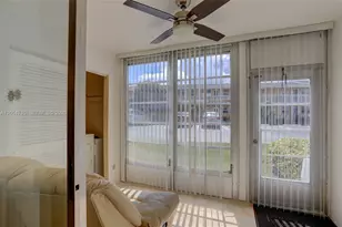 2212 NE 1st Way, Boynton Beach, FL 33435 - Photo 2
