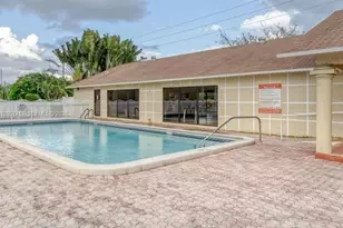 441 SE 3rd St, Dania Beach, FL 33004 - Photo 4