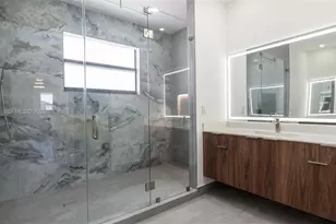 8900 NW 161st Terrace, Miami Lakes, FL 33018 - Photo 30