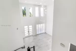 8900 NW 161st Terrace, Miami Lakes, FL 33018 - Photo 8