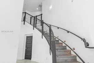 8900 NW 161st Terrace, Miami Lakes, FL 33018 - Photo 10