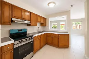 700 NE 25th St, Pompano Beach, FL 33064 - Photo 1