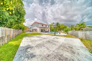 8611 SW 207th Terrace, Cutler Bay, FL 33189 - Photo 14