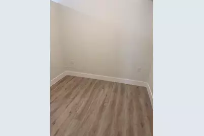 8600 NW 21st St #1, Sunrise, FL 33322 - Photo 6