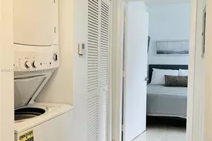 185 SE 14th Terrace, Miami, FL 33131 - Photo 12