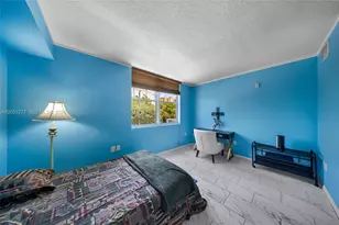 1555 N Treasure Dr, North Bay Village, FL 33141 - Photo 18