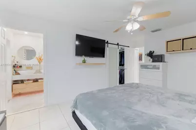18928 NW 63rd Ct Cir, Hialeah, FL 33015 - Photo 14