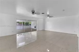 9710 SW 159th St, Miami, FL 33157 - Photo 6