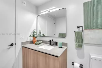 121 NE 5th St #304, Miami, FL 33132 - Photo 22