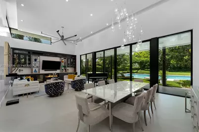 7502 SW 102nd St, Pinecrest, FL 33156 - Photo 8
