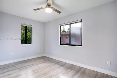 781 NW 108th St, Miami, FL 33168 - Photo 14