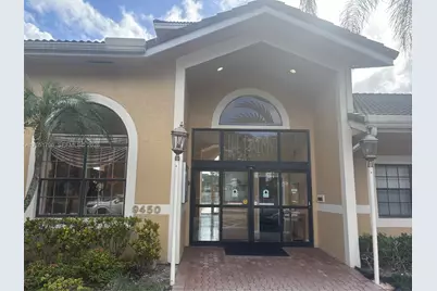 323 E Palm Cir E, Pembroke Pines, FL 33025 - Photo 1