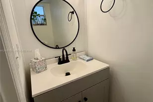 17000 NW 67th Ave, Hialeah, FL 33015 - Photo 10