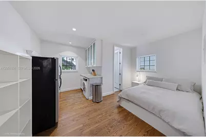 439 15th St #18, Miami Beach, FL 33139 - Photo 16