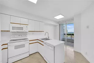 3600 Mystic Pointe Dr, Aventura, FL 33180 - Photo 10