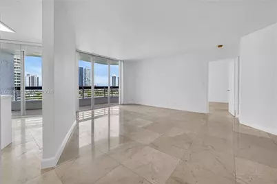 3600 Mystic Pointe Dr #1816, Aventura, FL 33180 - Photo 8