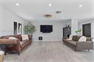 1255 Taylor St, Hollywood, FL 33019 - Photo 10